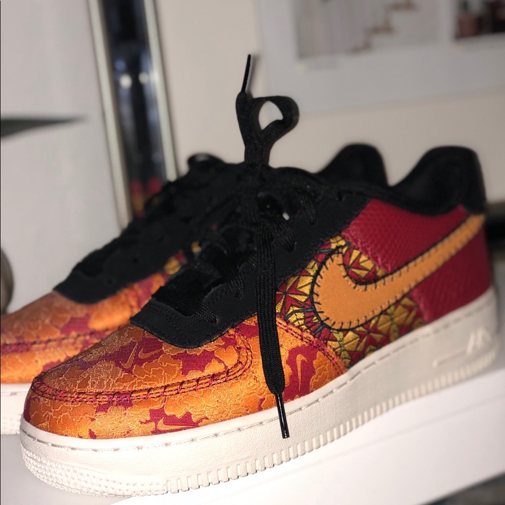 Nike sneakers orange / red